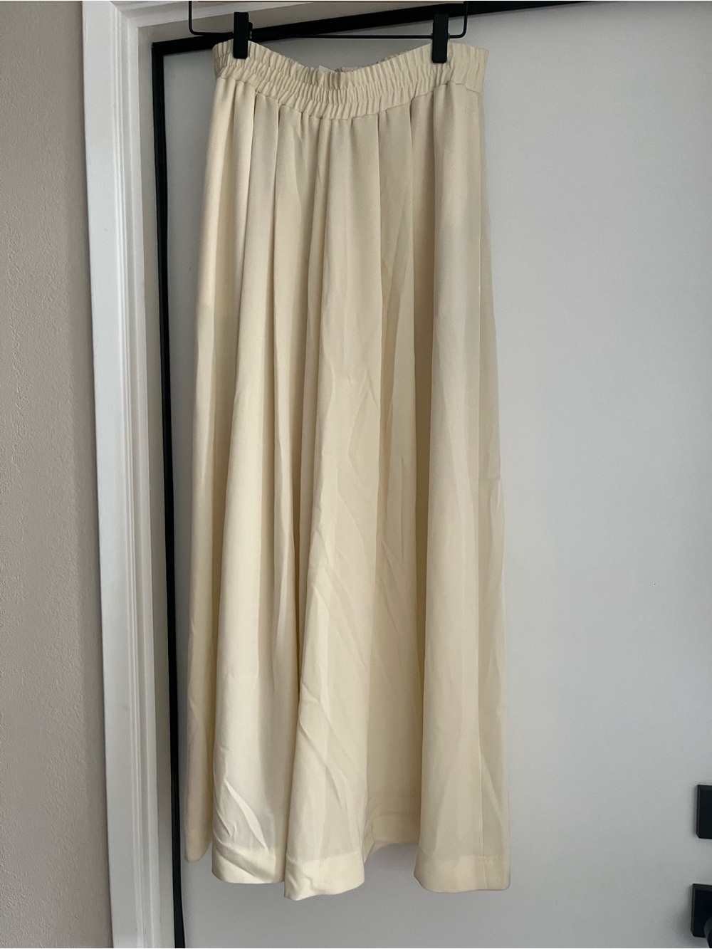 Moschino Cheap & Chic Cream Palazzo Pants with Gathered Waist